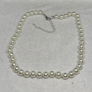 Elegant White Pearl Necklace